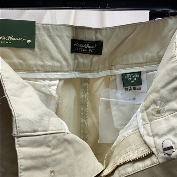 NWT 14P - Eddie Bauer khaki Capri- Mercer fit - Picture 2 of 4